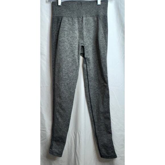 Gymshark Seamless Leggings Womens Sz XS Gray Pink Butt Enhancing Active Legging - Picture 4 of 7